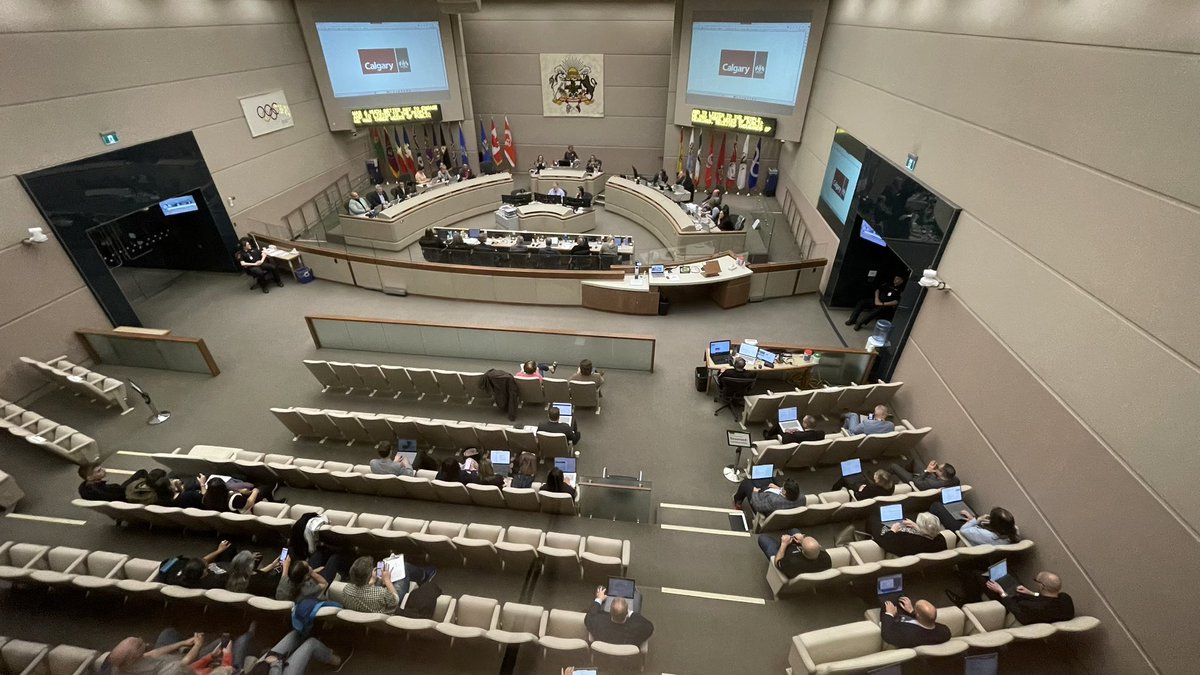 BREAKING: Calgary council passes blanket rezoning item with some small amendments. 

Vote was 9-6 in favour. 

More to come. #yyccc <a href="/CTVCalgary/">CTV News Calgary</a>