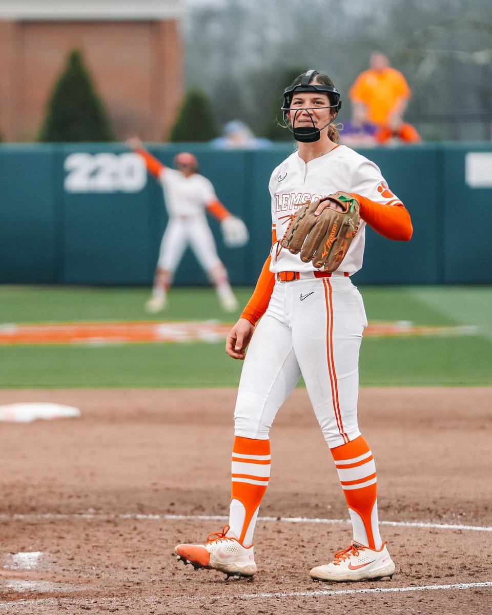 History.

Valerie Cagle has become the first female student-athlete in Clemson history to be taken first overall in their respective sport’s professional draft! 🥎🏆