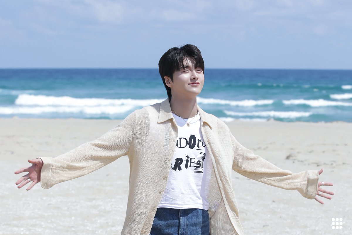 DRP_JunhoPH's tweet photo. [PIC] 240514 BEAUTIFUL MAZE JACKET BEHIND - CHA JUNHO

🔗 https://t.co/DmTnHDJkhi

#DRIPPIN #드리핀
#차준호 #CHAJUNHO #준호
#Beautiful_MAZE #COMEBACK  
@DRIPPIN @weareDRIPPIN
- 🍧 https://t.co/HES6y1bZzo