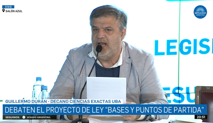Exactas_UBA's tweet photo. "Vaciar al sistema de CyT es vaciar las universidades de buena parte de sus mejores docentes. Implica un retroceso en la formación de los estudiantes, que, como profesionales trabajan en la academia, el  sector público y las principales empresas productivas del país", dice Durán https://t.co/OBZKM4UEn4