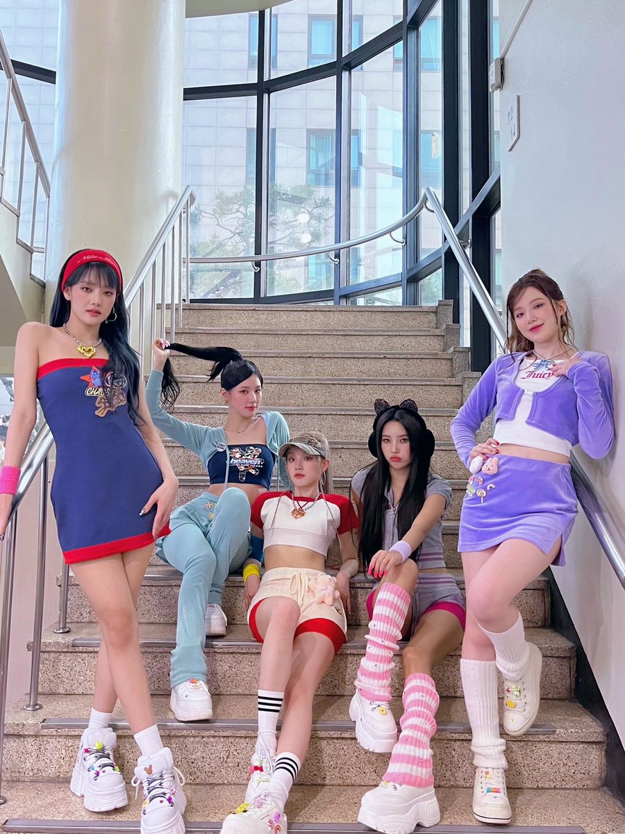 The styling for 'Queencard' was crazy 🤯 #GIDLE #여자아이들