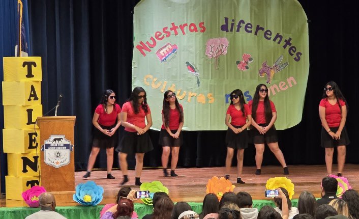 Our UPSA students did an amazing job at the Cinco de Mayo Talent Show! The dancing, performances, and music was absolutely beautiful! @LfalconLisa @REHdz79 @MRamirezDISD @dallasschools @THuittDISD @DallasISDSupt @urbanparkes @TrusteeHenry