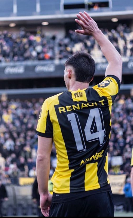 Que no pase desapercibido el partido de el. Le tocó macanearla en brasil y hoy fue el amo y señor de la mitad de la cancha. 

EL DESTRUCTOR