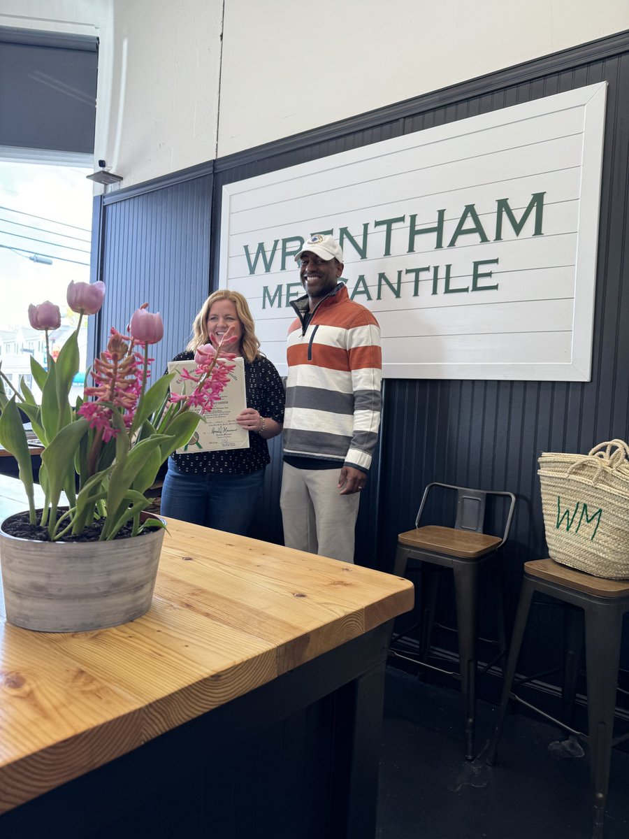 Thrilled to have welcomed the new Wrentham Mercantile to our community this past Saturday! Wishing you all the success and prosperity in the years ahead.
#supportlocalbusiness #shoplocal

Thank you to my Little squeeze Bronson for always getting the best 📸 shot!
@WrenthamTimes