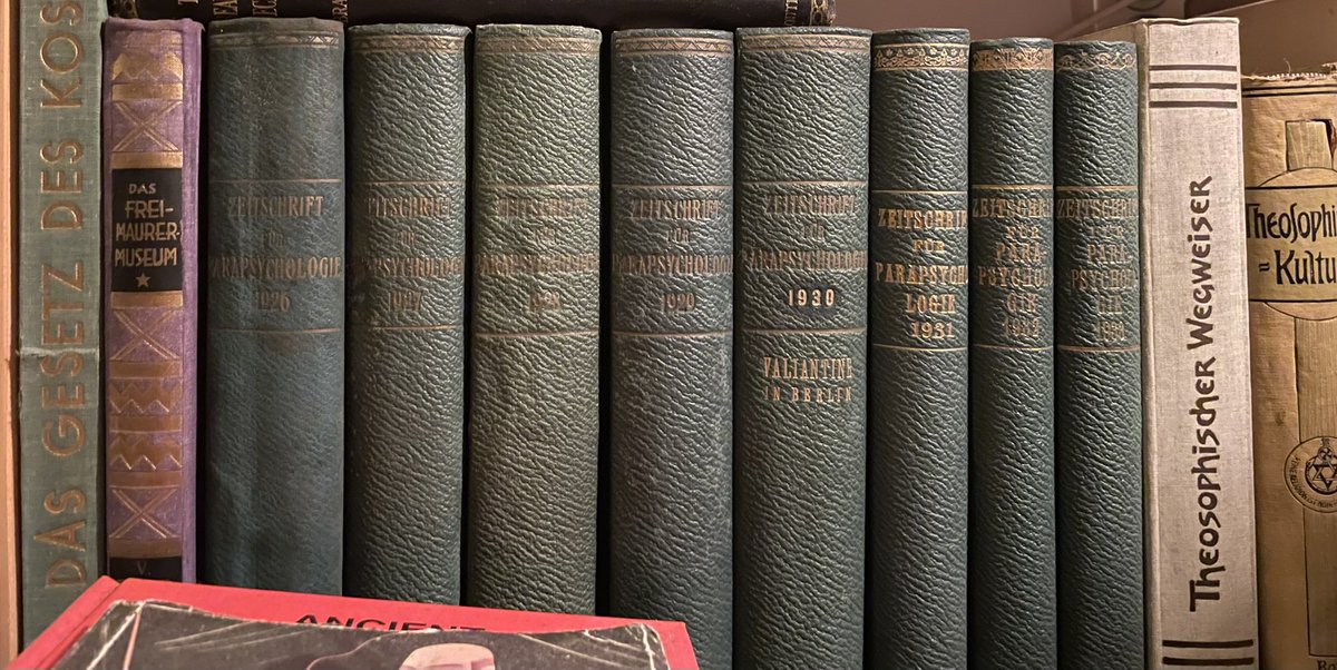 Today the 1928 annual of the German occult and paranormal magazine ‘Zeitschrift für Parapsychologie’ arrived. It was missing in my 1926-1933 row. Note how the volumes become smaller as the Nazis begin to take hold of Germany.