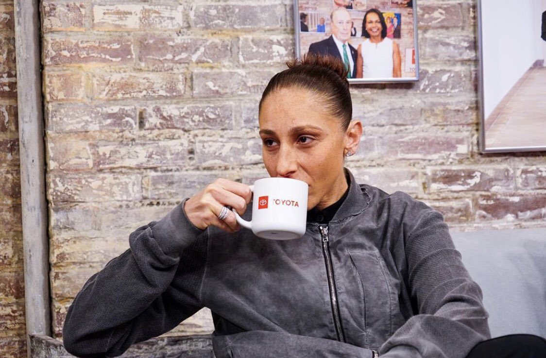 UConnWBBy90 tweet media