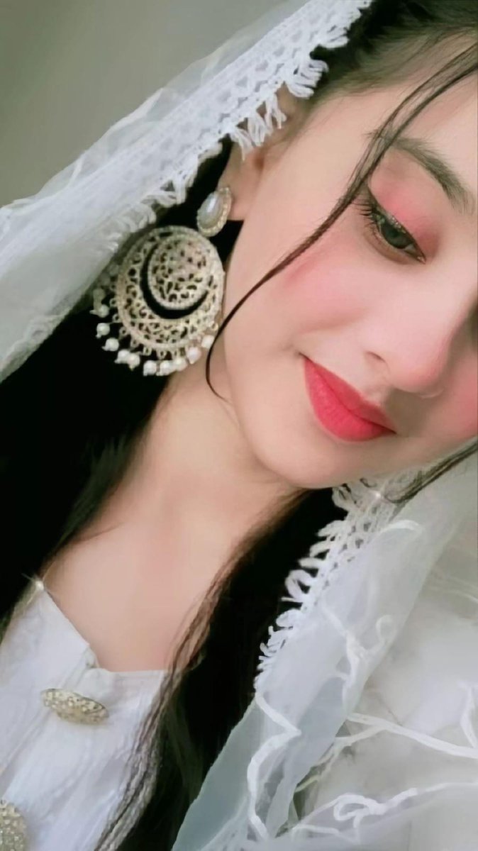 Crypto_Jayone's tweet image. I need a male boyfriend anyone??