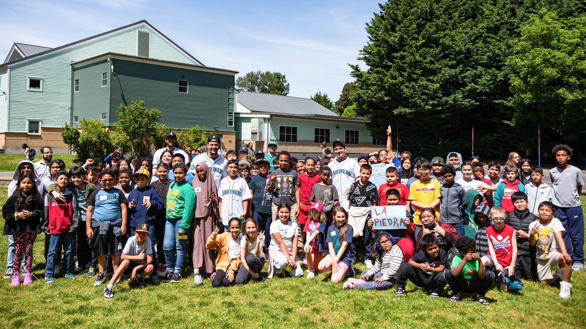 What it’s all about 💙 Today our players spread out across the city for our Mariners Recess Takeover! They joined West Seattle, Thorndyke & Cedarhurst students to play ball during a fun, energetic recess and highlight the important connection between active play and learning.
