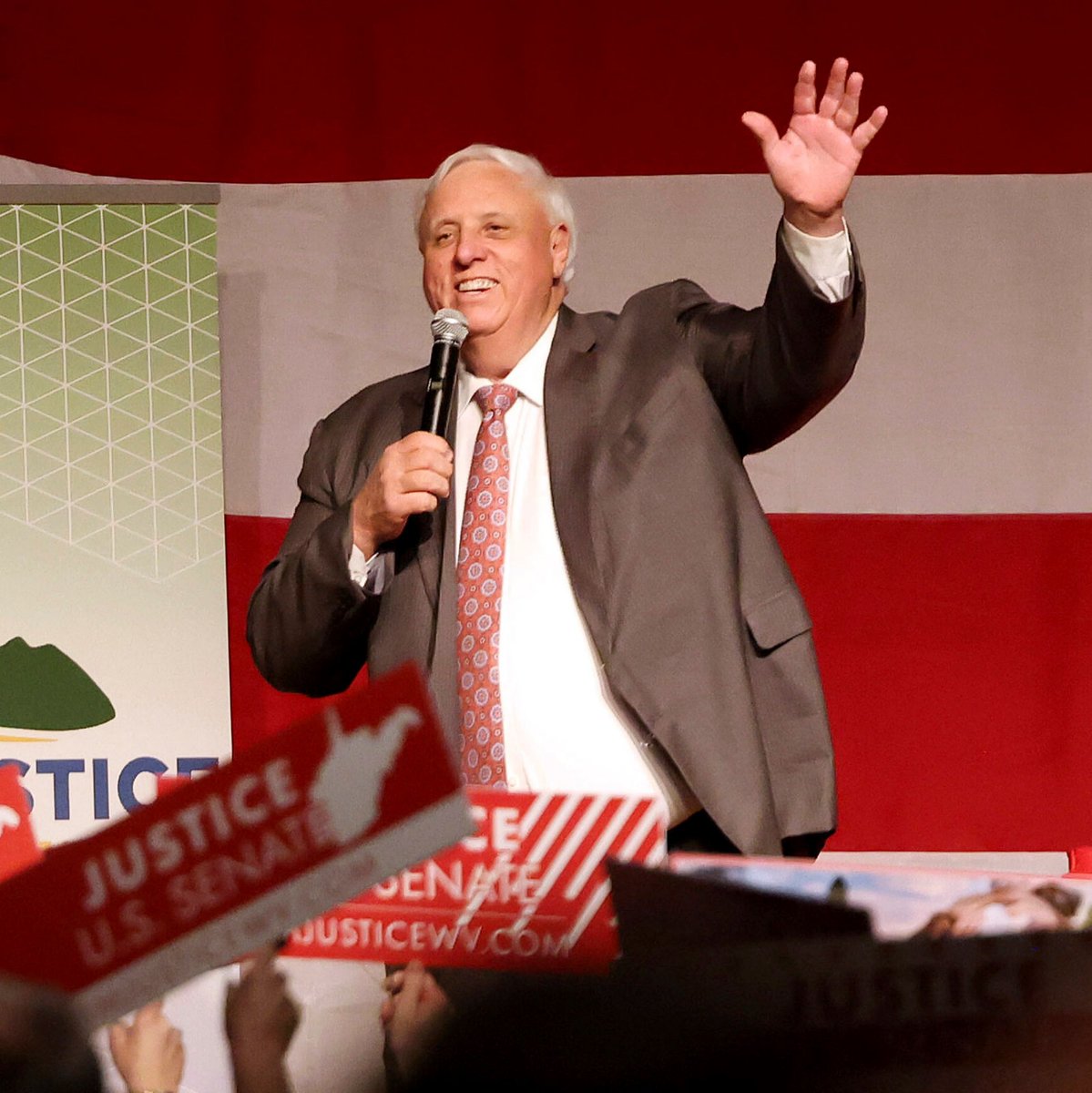 🚨🇺🇸 BREAKING: GOVERNOR JIM JUSTICE WINS GOP SENATE PRIMARY IN WEST VIRGINIA

West Virginia Governor Jim Justice has secured the Republican nomination for the U.S. Senate, defeating six other candidates. 

Justice will face a Democratic candidate in the general election to