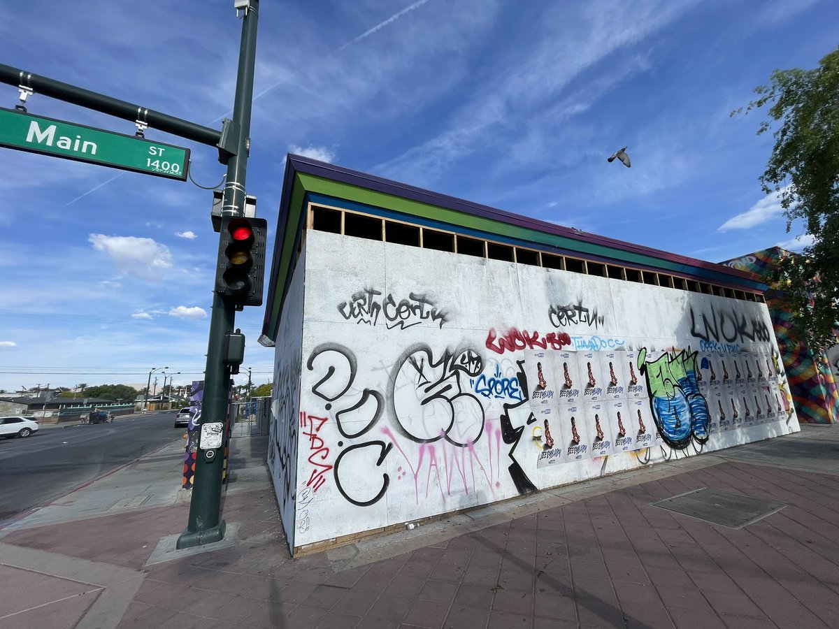 To be clear: This will be the location of La Bohème (The Bohemian) coming to #MainStreet in the #ArtsDistrict later this year.
Corner of Main and Imperial in #DTLV. 

Vive la France! 🇫🇷 🍾🥂
