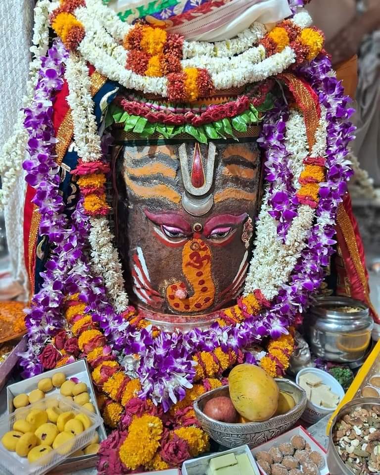 जय श्री महाकाल 🚩 🙏
#ॐ_श्री_शिवाय_नमस्तुभ्यम्