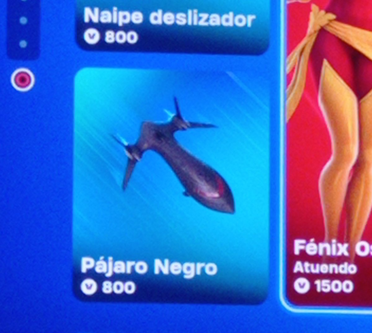 Alguien que le sobre Vbucks Para que me pueda ayudar a tener el Pájaro negro 😢 Lo quiero para poder tener el combo perfecto de Wolverine