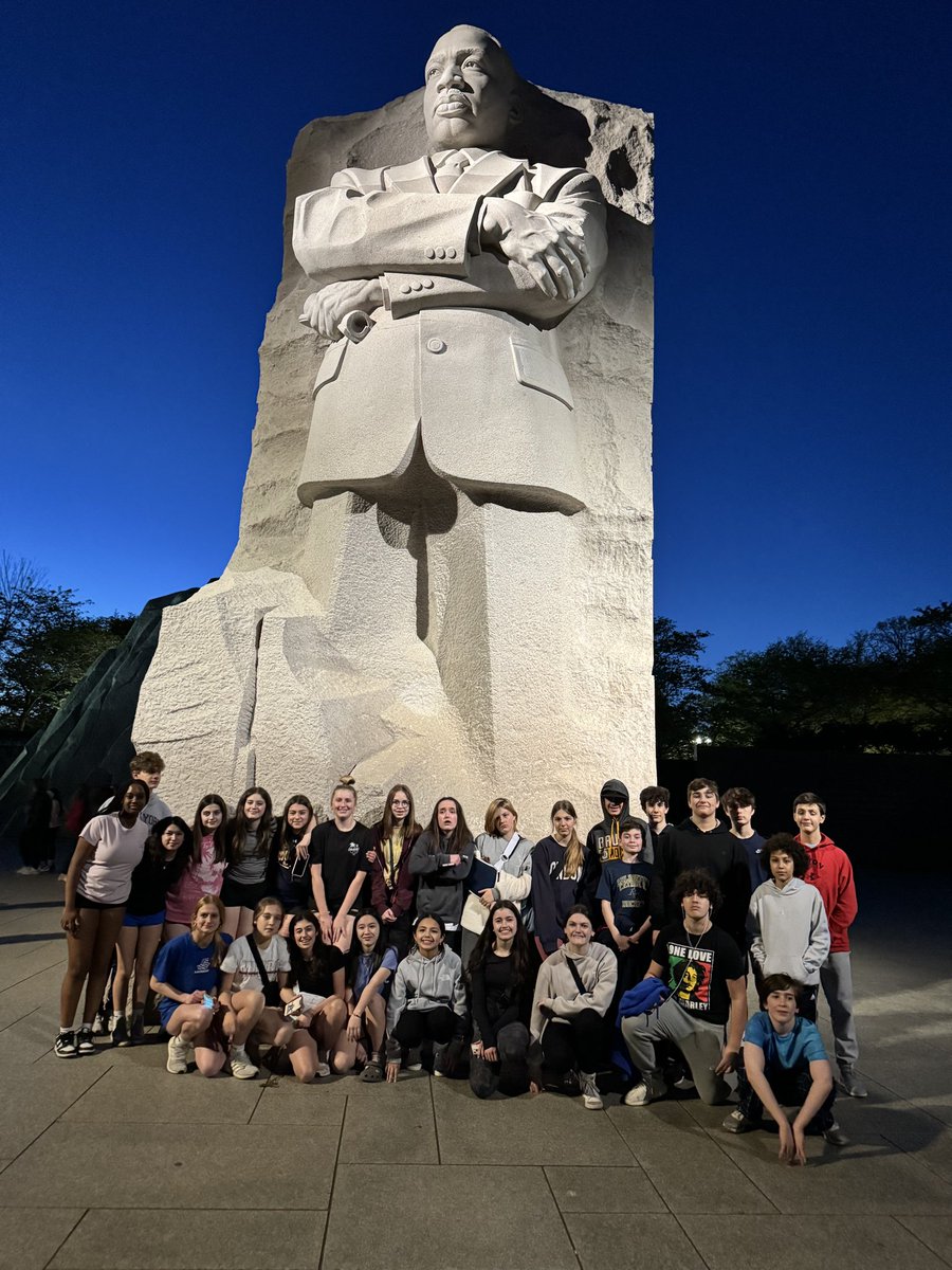 Some of our 8th graders had a BLAST in Washington DC 🎉 Thanks to all who made this trip possible 🇺🇸 #WeAreSAS #WashingtonDC #OneCommunityOneSchool #RigorousCurriculum #FaithBased #CatholicSchool #AlwaysLearning #CatholicEducation #LoveThyNeighbor #LoveAndServe #ArlingtonMA