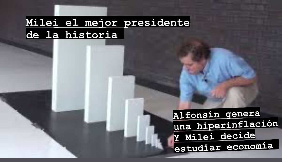 JAJAJAJAJA LITERALMENTE FUE ASI. ALFONSÍN PADRE DE LA DEMOCRACIA