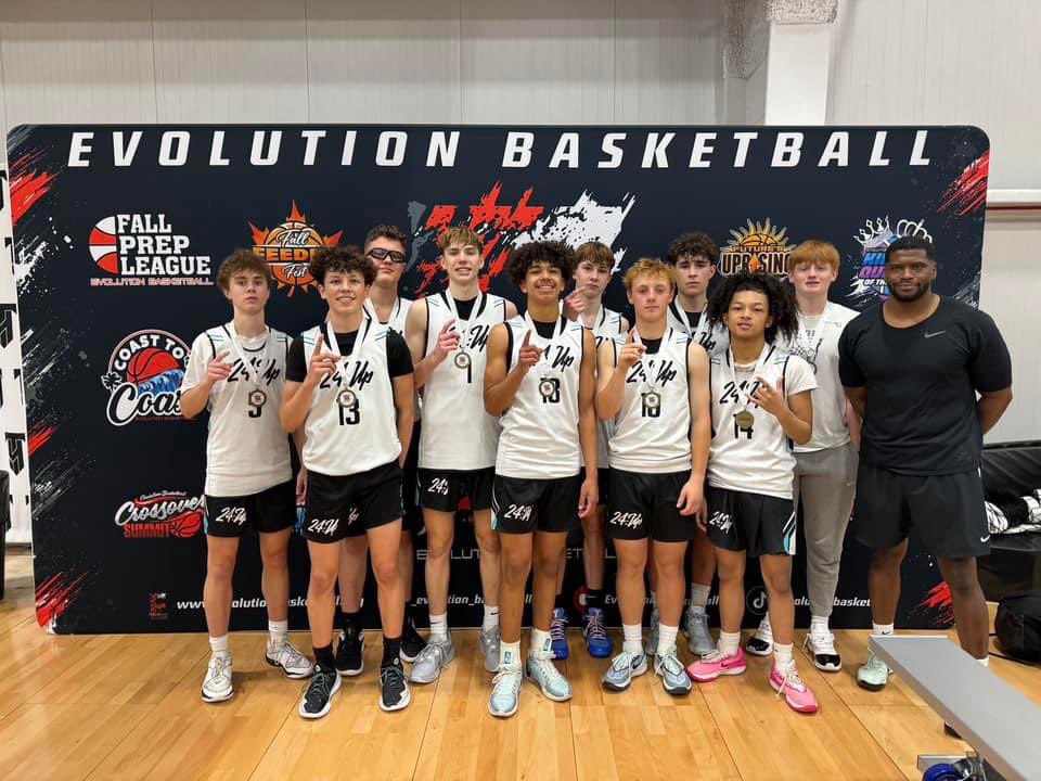 24:UP NY2LA Ward Took care of business 🏆🌊 Dominating the Great Lakes Takeover tourney!! #Champs #GreatLakesTakeover 🏀🔥 #Unlimitedpotential2024 @Gibbs_Dan_ @ny2lasports @PrepHoops_WI