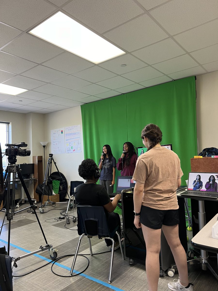 Michelle Wright, Ed. D. (@michchangwright) on Twitter photo Pretty cool to peek in and see <a href="/BMSLonghorns/">Baines Middle School</a> broadcasting live from their studio! Pretty cool to peek in and see <a href="/BMSLonghorns/">Baines Middle School</a> broadcasting live from their studio!