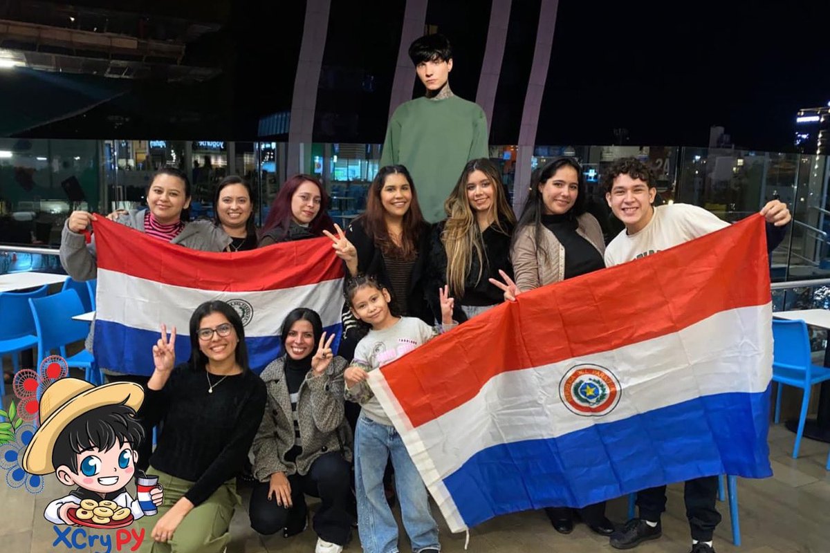 La primera reunión oficial del fandom de Paraguay 🇵🇾 🎉 gracias @xCryboy por la visita express y el que diga que es de cartón miente 👊