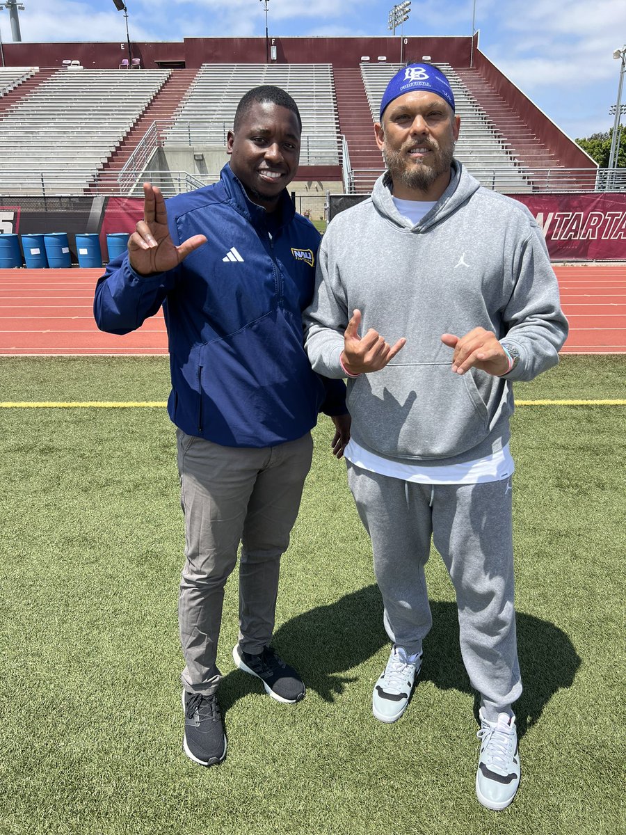 Always Building! Appreciate @NAU_Football @CoachRodBrown #SpreadNshred @BrandonHuffman @GregBiggins @Tarek_Fattal @johnwdavis 🤙🏾🤙🏾🤙🏾