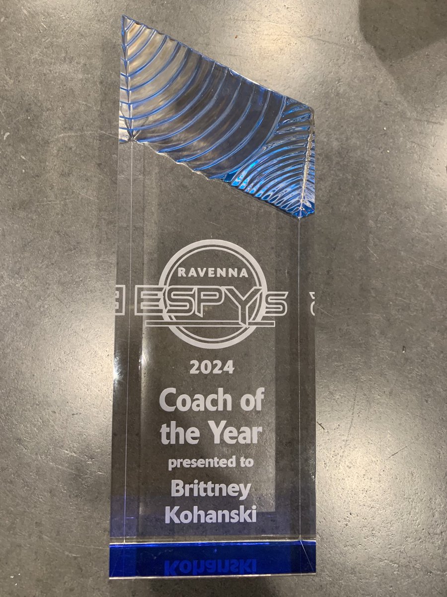 RavennaTennis's tweet photo. Thank you RHS coaches and students for nominating and voting for me this year. I’m so excited to receive this award this year. I also want to thank my assistant, Ryan, for all his help the past 2 years. Looking forward to the next season. 🎾. #rhs #ravens #tennis https://t.co/PP0RwRlSOG