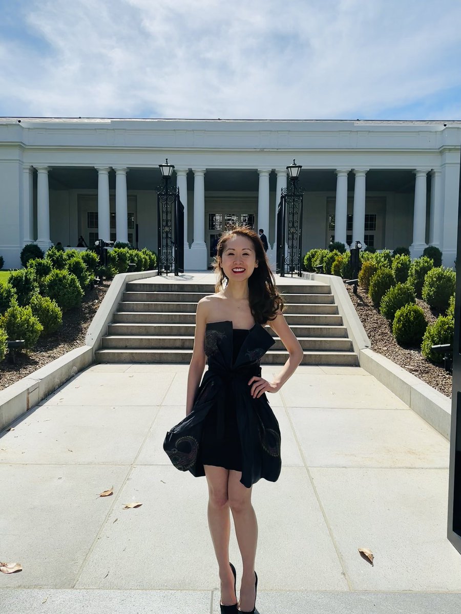 For me the White House is the most special and sacred place in the world For an immigrant like me, being American is the greatest privilege and gift in the world Thank you @POTUS for having us at the People’s House 🇺🇸♥️