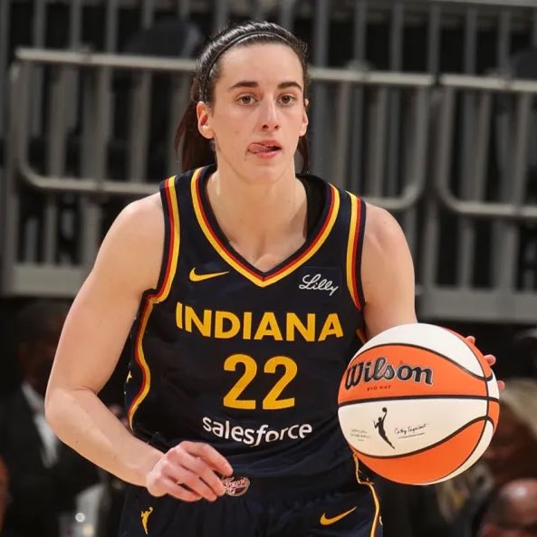 LegionHoops's tweet image. Caitlin Clark in her WNBA debut:

20 points
10 turnovers
5/15 FG
4/11 3P