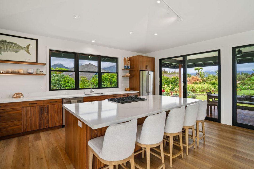 Just listed by Tiffany Spencer, R(S) and Ben Welborn, R(B) is 4160 WAILEIA PL in PRINCEVILLE, Kauai, for $3,000,000.

hawaiilife.com/mls/710787

This newly constructed, turn-key, contemporary home offers the perfect blend of comfort, style and functionality.

#HawaiiLife #Kauai