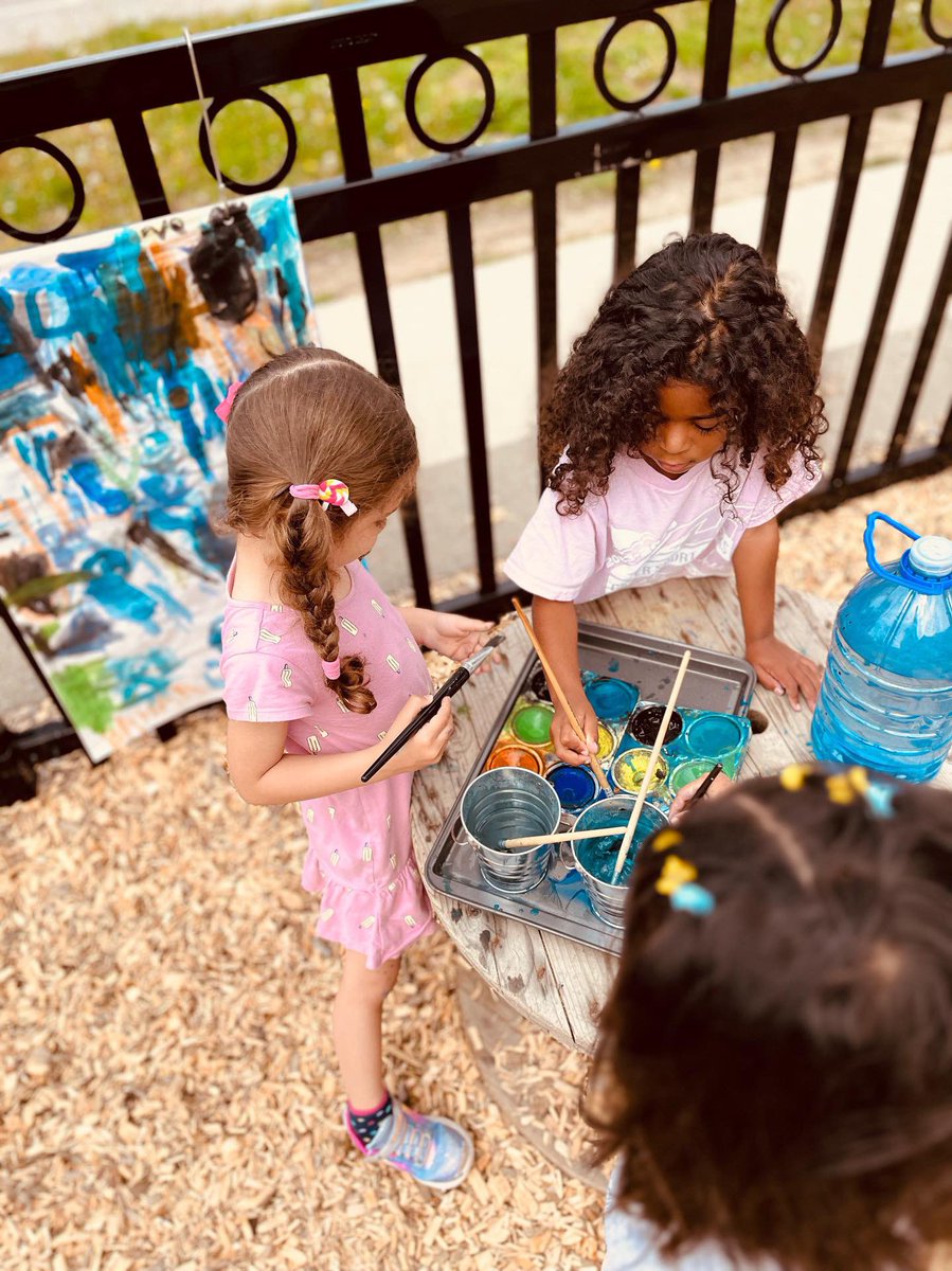 We are forever grateful for our outdoor space! 💚🩵