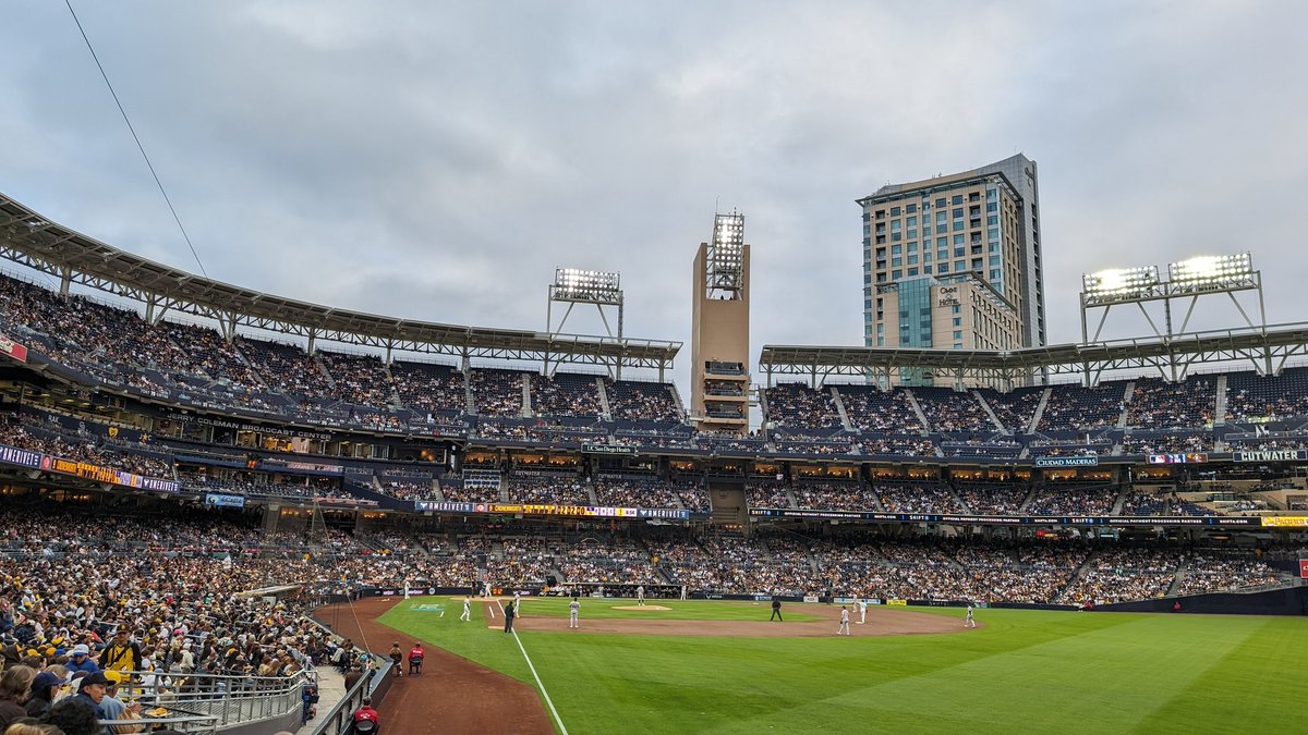 Game #8 vs Colorado #padres #friarfaithful #werecomingforthatass #timetoshine #capturethemoment #bringthegold #forthefaithful #letsgopadres