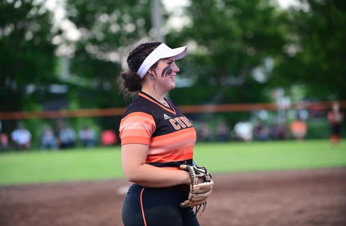 ALL SMILES FOR STATE TOMORROW!!! Road to the blue map begins at 9am! @AHSsoftball4