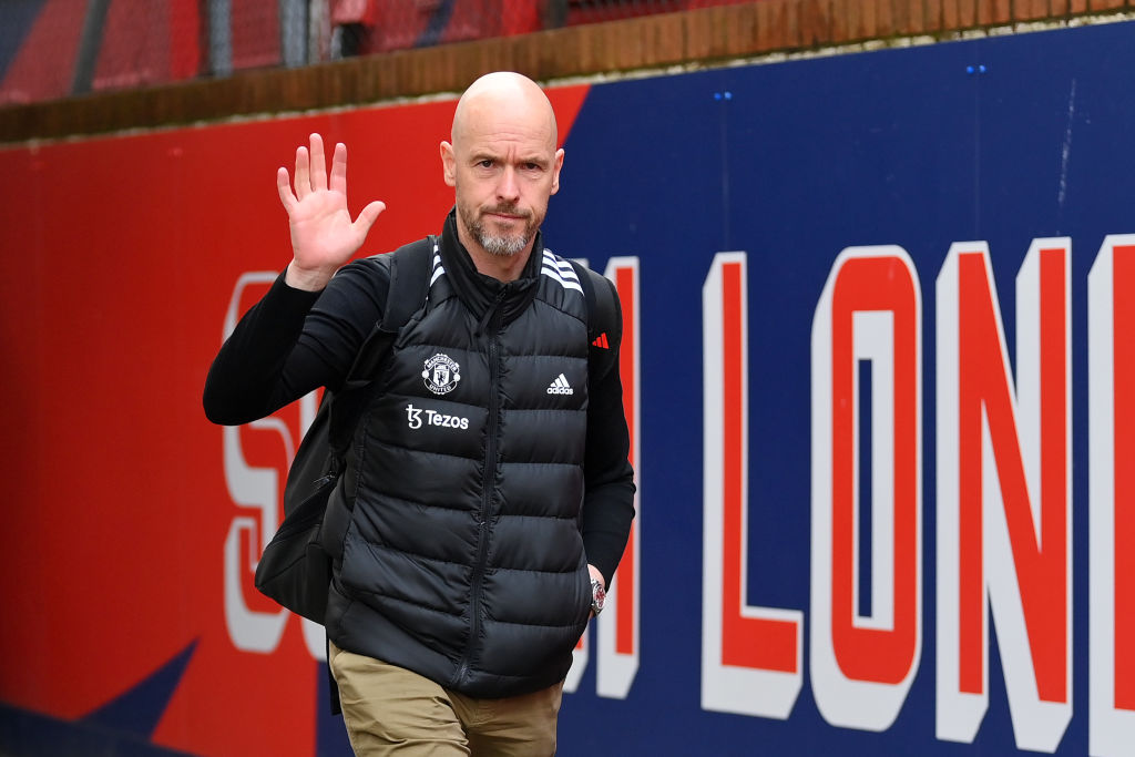 🔴 Erik ten Hag on tonight's game as goodbye for him: 'It’s not how I feel it and how I see it'. 'It is not the way I go to start that lap of honour for the fans, no. The answer to the questions you made so often: same answer'.