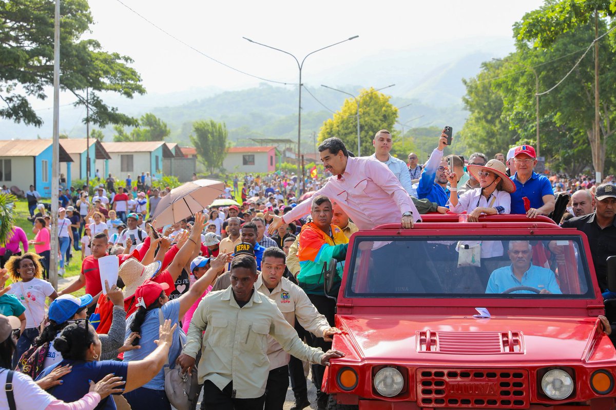 Nicolás Maduro tweet media