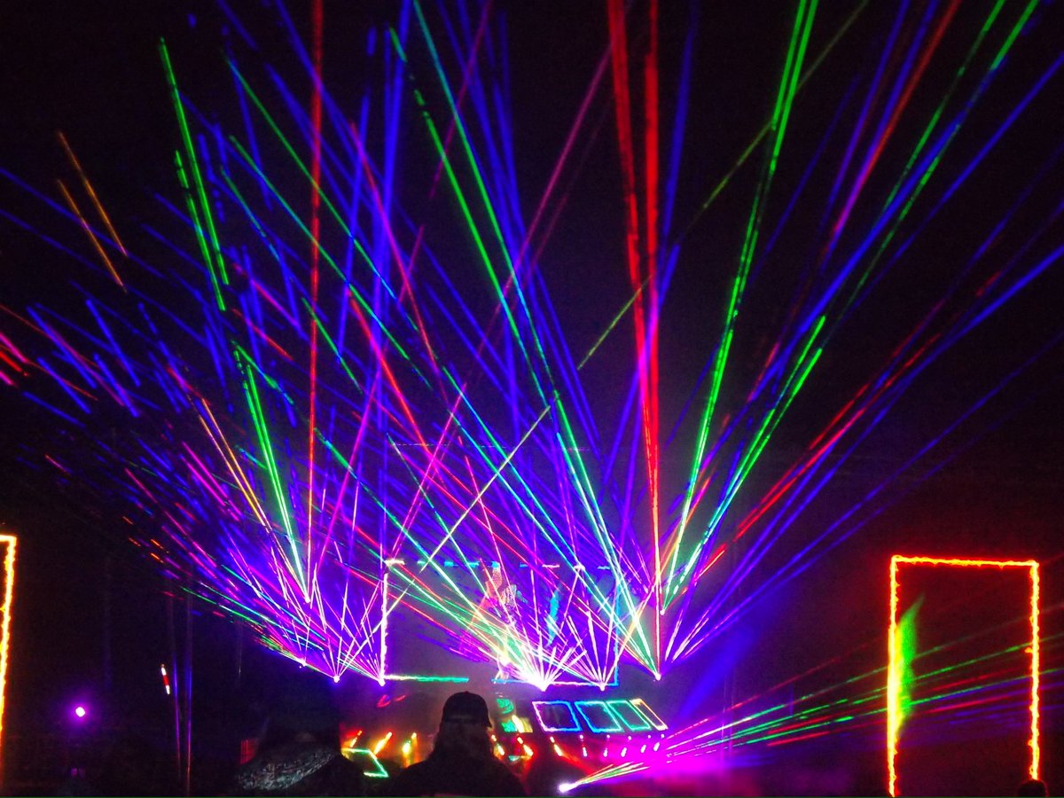 livilora's tweet photo. i think ab @SoundHavenFest every single day https://t.co/vjEZM4xXcT