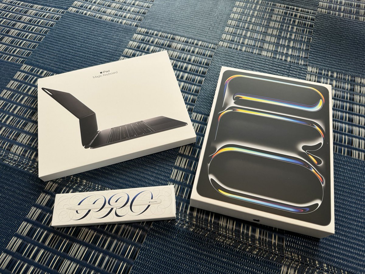 haruna1221's tweet image. 一式届いた
#M4iPadPro 
#ApplePencilPro