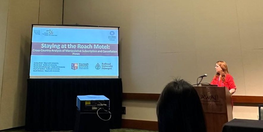 Amazing experience presenting our paper on subscription dark patterns at #CHI24. Thanks to all who came and talked to me afterwards, potential future work in progress! 
@AdvanceCrt @MaynoothUni @sigchi @MTU_ie @Radboud_Uni @dwmal1 📸 @DrSanchariDas