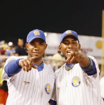 Recuerdo que en su momento se dijo que habían traído a Erold a Magallanes para complacer a Elvis, pero como rindió desde la 2006-2007.