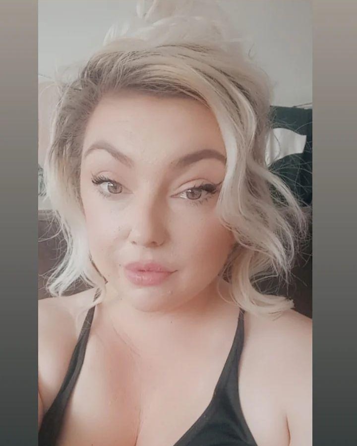 Emzjo30's tweet photo. Who wants to spoil this goddess 😜 DM me https://t.co/sKXyqbyesc