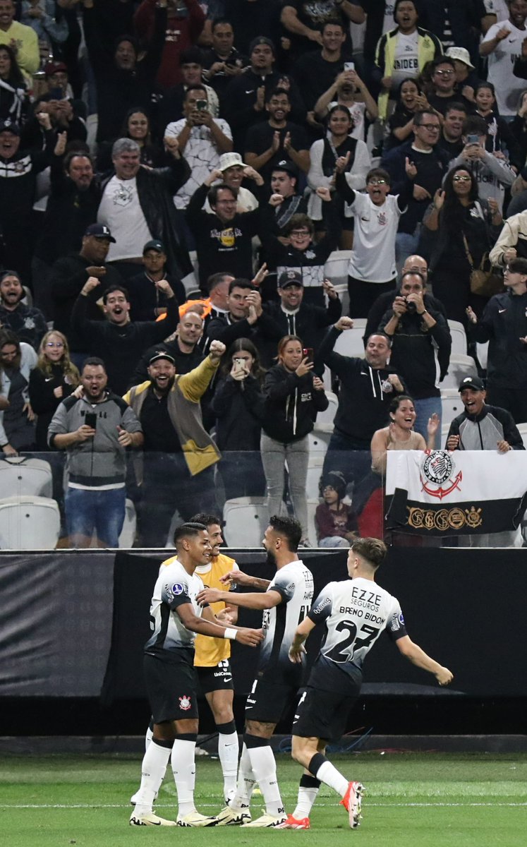 FIIIIM DE PAPO POR AQUI!!! ⚽ O Corinthians goleia o Argentinos Juniors por 4 a 0, Fiel!!! VAAAAAI, CORINTHIAAAANS!!! 📸 Jose Manoel Idalgo #NeoQuimicaArena #CasaDoPovo10Anos #VaiCorinthians