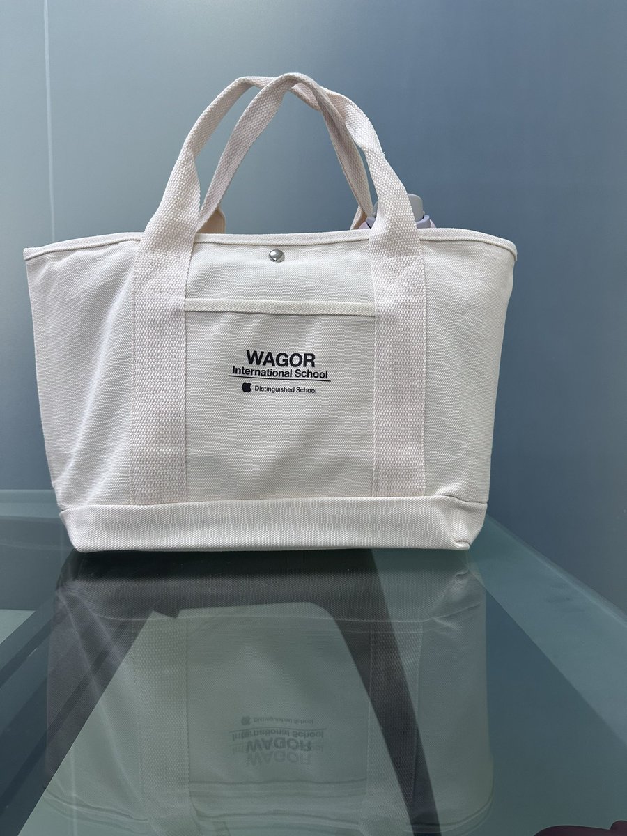 Brought the back to school and pleased that it fits all my essentials for class !