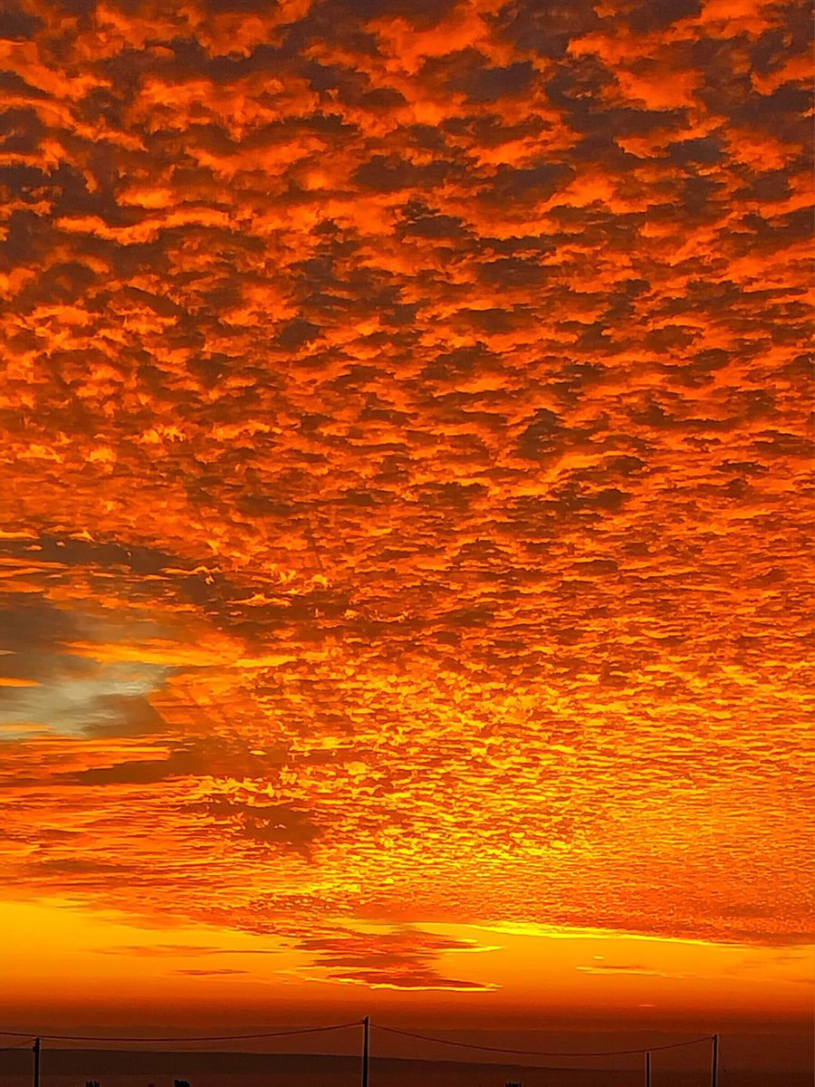 guatonmaxell's tweet image. Maravilloso atardecer hoy