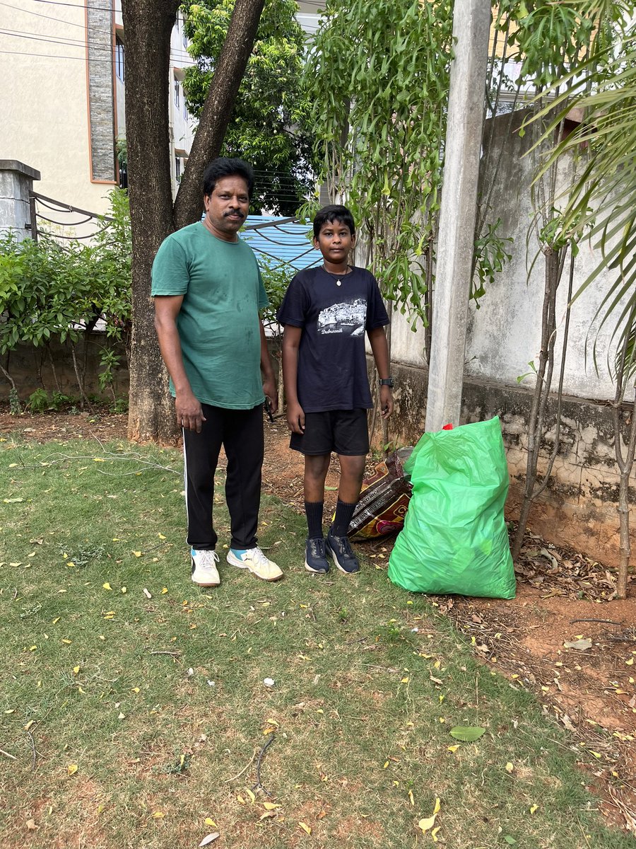 #ActivityMobility #plogging Plogging at GHMC E Sector Park. Seeing winds of change as some walkers joined to help with the effort! @fenkomatt_org GHMC Park goo.gl/maps/o19ACEwhh… @GHMCOnline please provide dustbins