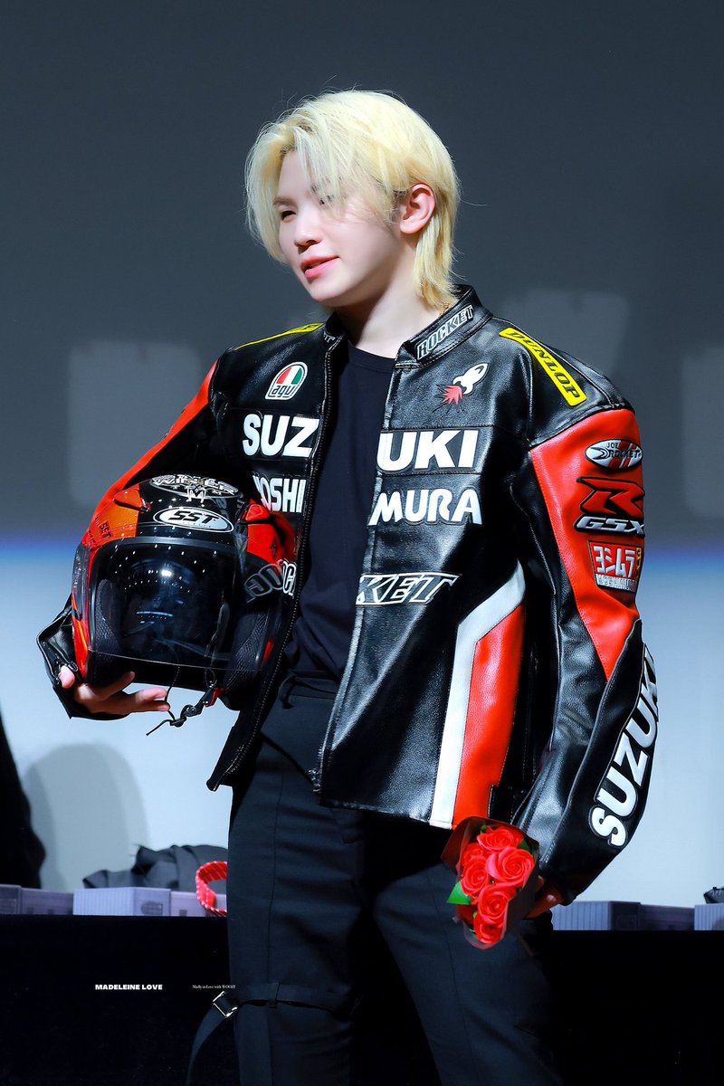 yeah your racer boyfriend woozi coming to pick you up.