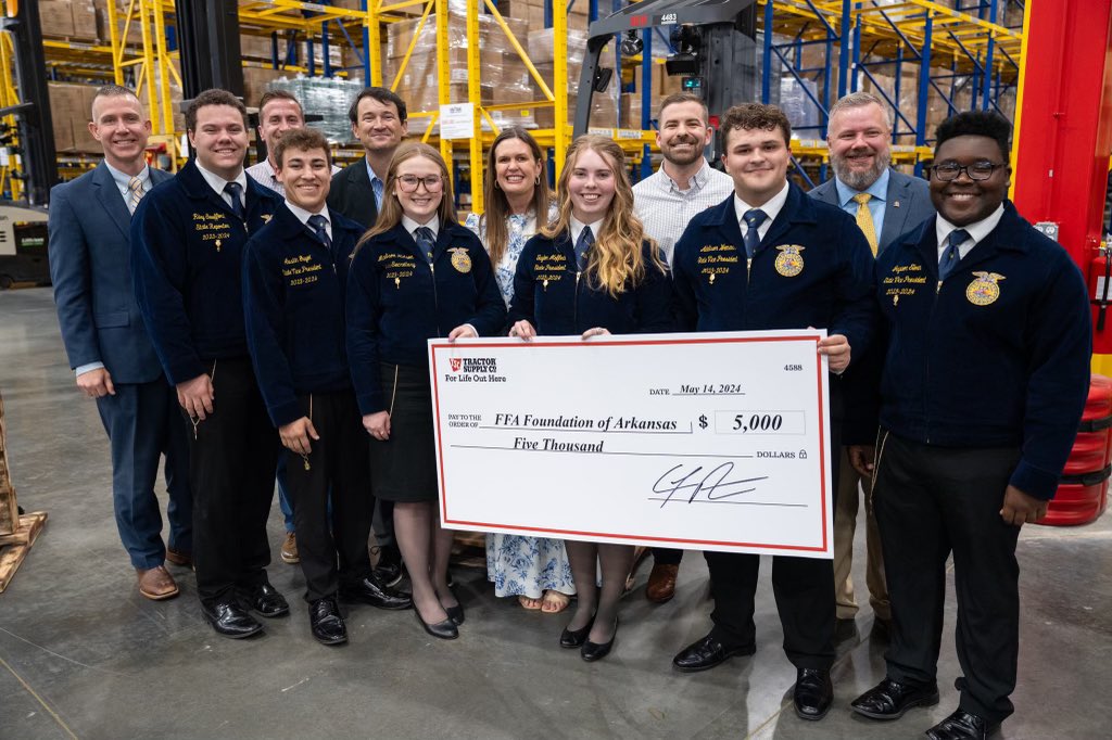 Today we welcomed Tractor Supply’s largest distribution center to Arkansas. It’s the size of 18 Bud Walton Arenas! Arkansas is excited to have this $175 million investment - and create 500 jobs - because of low taxes, and easy regulatory environment, and a great quality of life!