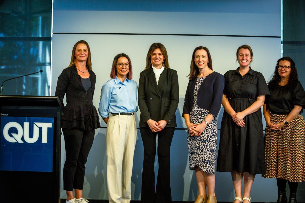 #QUT’s Women in Research Committee, chaired by Associate Professor @felicityjdeane, was proud to profile the impactful research of Dr @sheree_hurn, Dr @adrianne_jenner, Dr Flavia Medeiros Savi, Dr Kim Osman, and Dr Elisabeth Sinnewe at yesterday’s Research Showcase event.