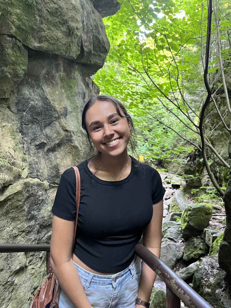 Pleased to welcome Ms. Zoé Labonté from @YorkUniversity @buddhikabellana's lab to our lab as a summer student!