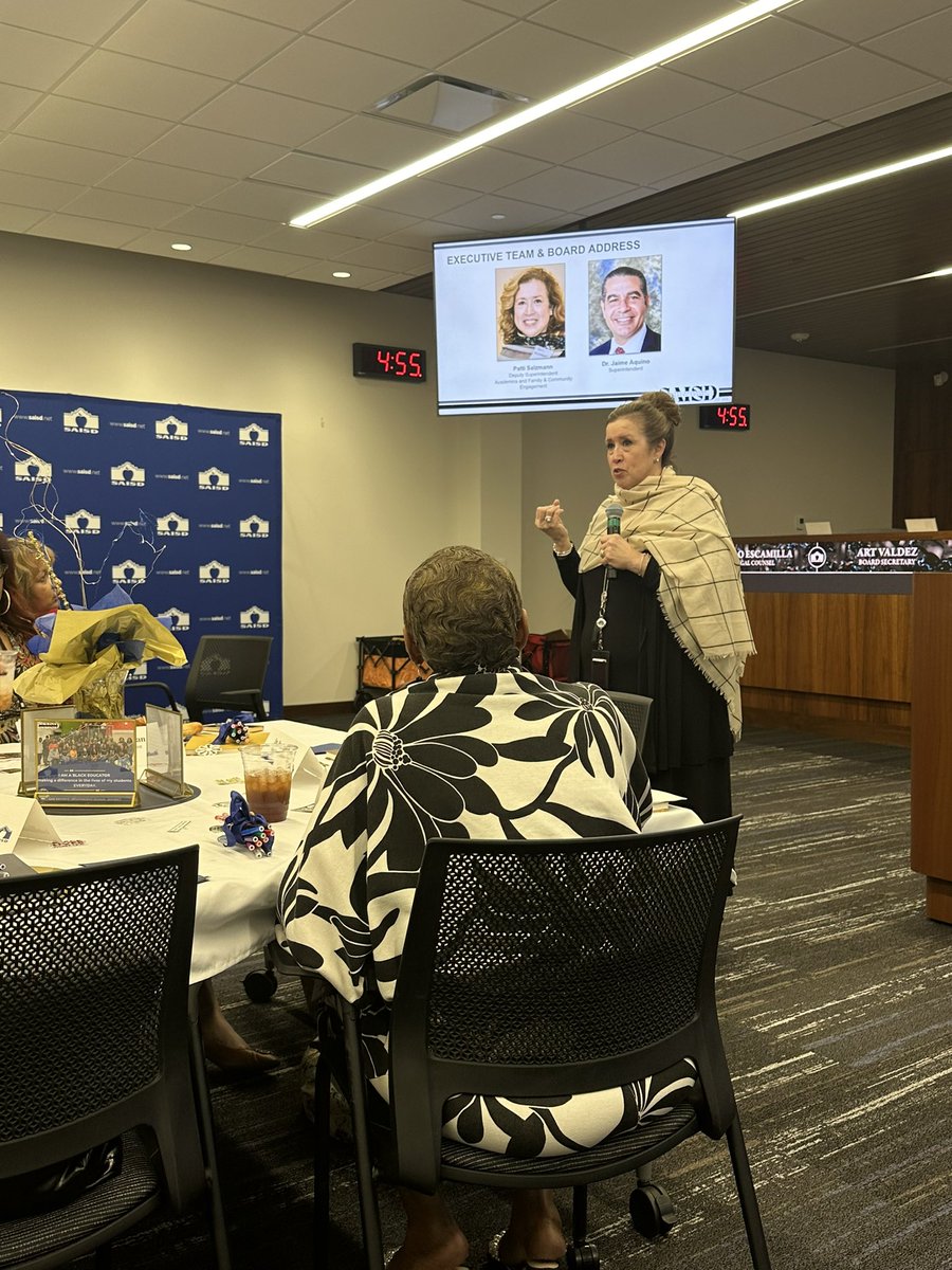 beacsaisd's tweet photo. A heartfelt thank you to our keynote speaker, Ms. Toni Thompson and our esteemed guests @PattiSalzmann @DrJaimeAquino &amp; Trustee Alicia Sebastian. Your pivotal roles not only inspire our work but help bring the work to fruition. 
@SAISD @JoinSAISD @SAISD_CI #EmpowermentInEducation https://t.co/sKXlLSb9sf
