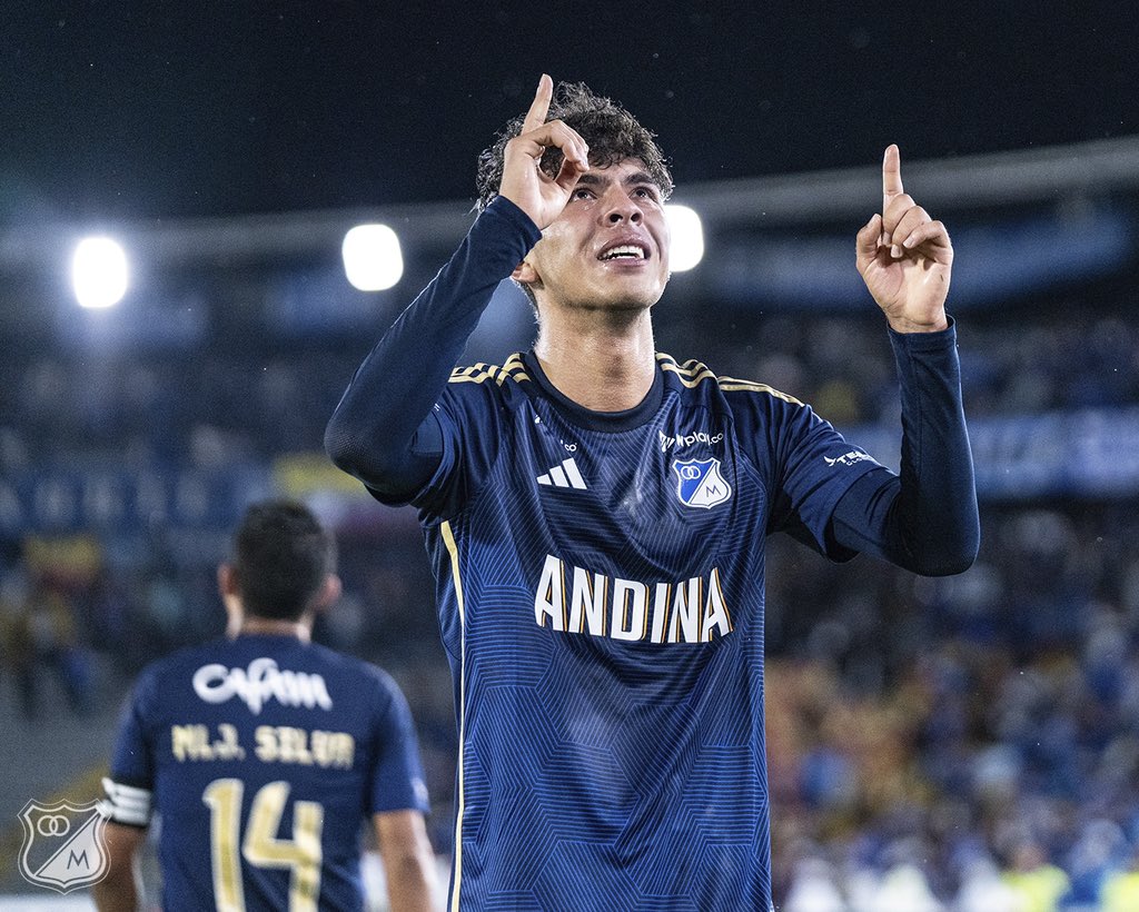 MillosFCoficial's tweet photo. ¡DALEEEEEEE JUAN ESTEBAAAAAAAN! ⚽️💙🔥🔝 @J_Carvajal9 https://t.co/tmlF4ymbed