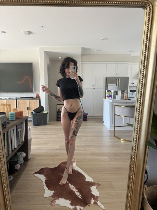 Goooodddd afternoon 💕 https://t.co/mCCNVPheEr<a href="/tag/mvsales"class="tags"><span>#mvsales</span></a>