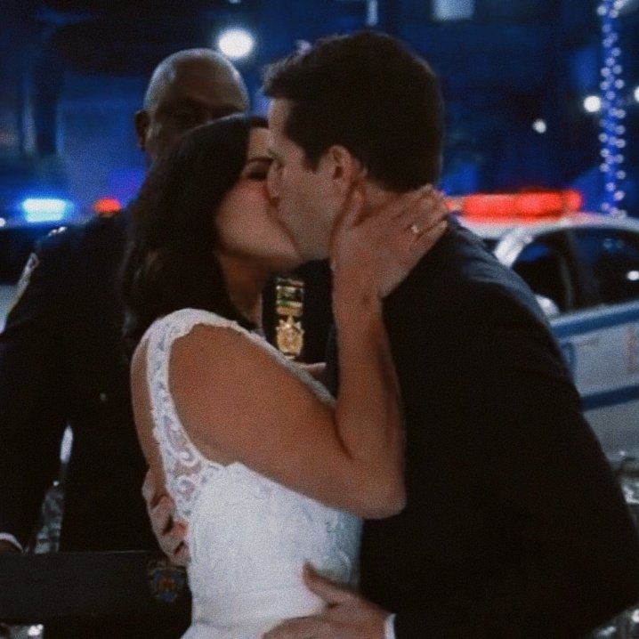 heartlessia's tweet photo. 15 de maio: dia oficial de se casar com os engraçadinhos 🥹 https://t.co/Nn7ZtUWIDV