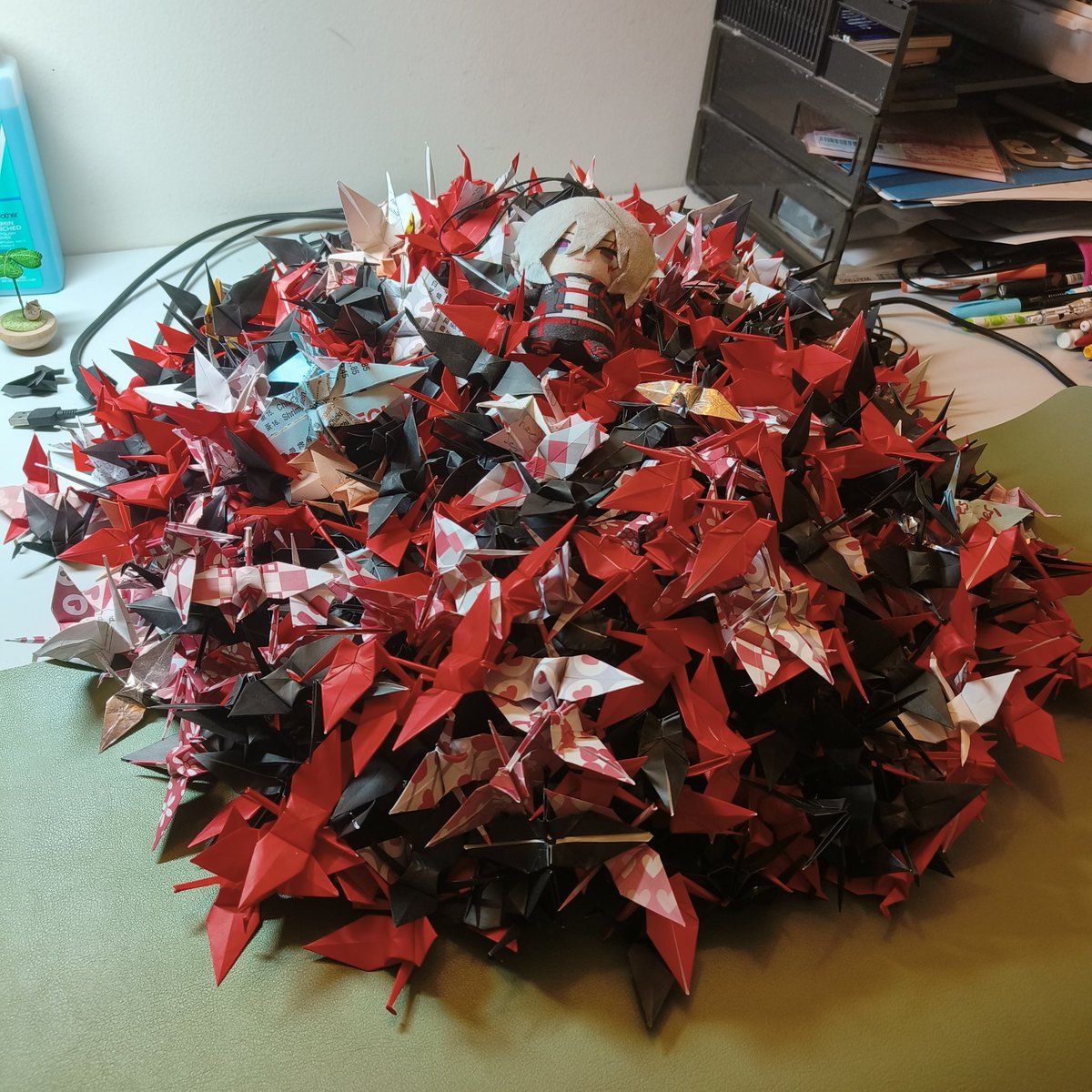 1000 cranes! took a little more than a year but i still think it counts. #Artchivist