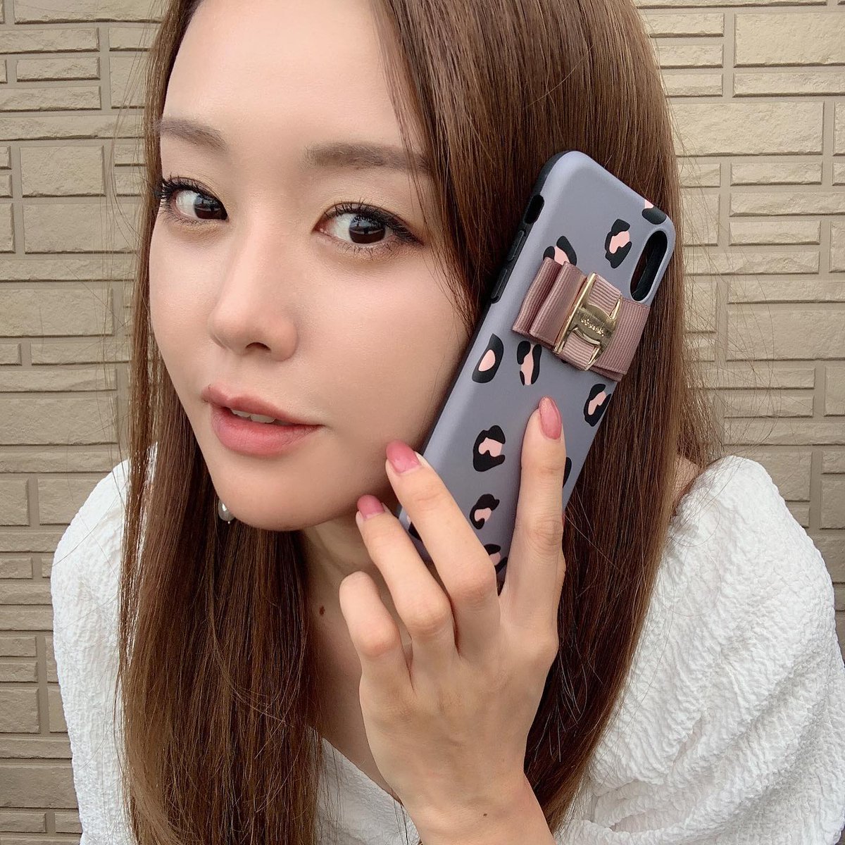 premitevo's tweet photo. この間可愛いiPhoneケースを見つけました✨
.
.
.
🌿🌿🌿🌿🌿
.
.
.
#alamain #iPhoneケース #iPhonecase #ハンドメイド #ハンドメイド作品 #ハンドメイド作家 #ハンドメイド雑貨#プチプラ#韓国ファッション#ファッション#プレゼント#ゴルフ女子の休日#ゴルフ女子 https://t.co/b74qKA6l6B